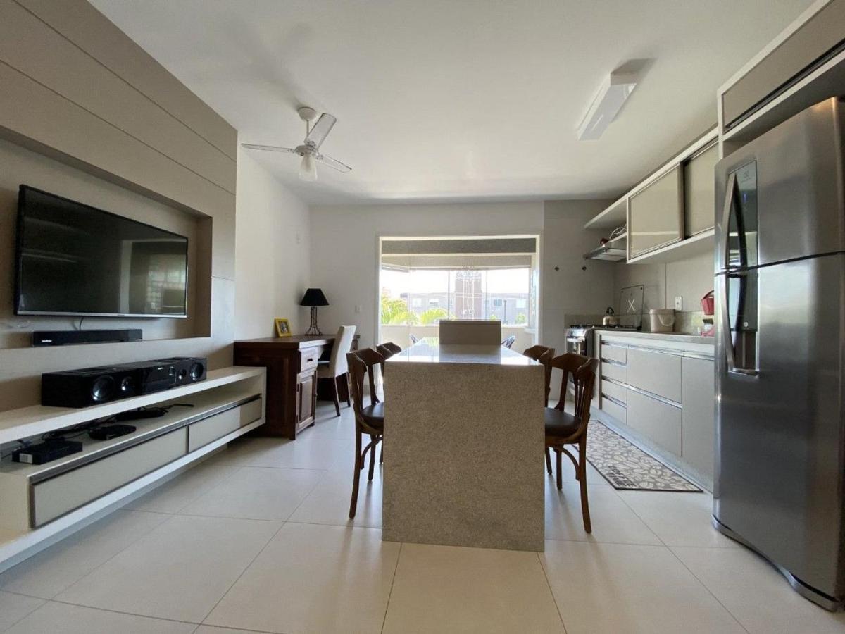 1 Dormitorio A 1 Quadra Da Praia De Jurere Florianopolis Exterior photo